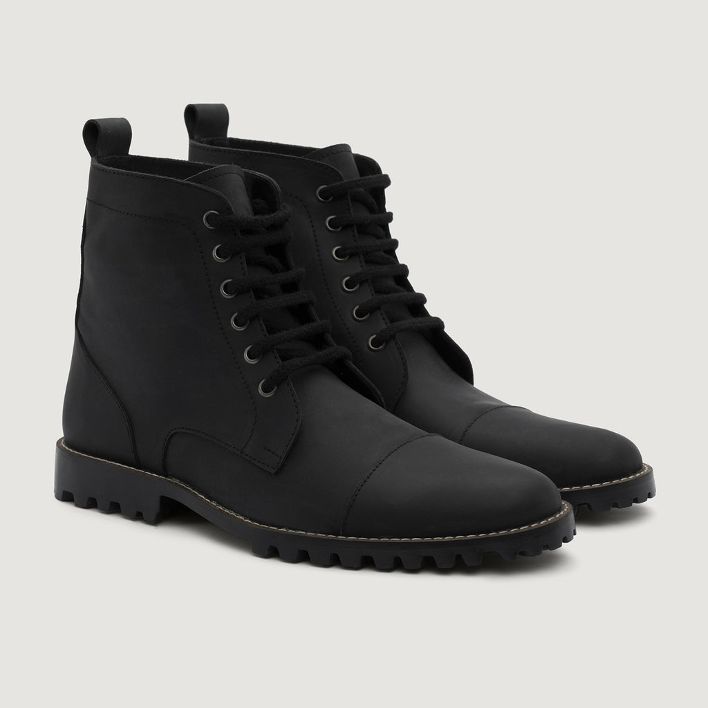 Knight Derby Matte Black Pullup Leather Boots - TerraGrip